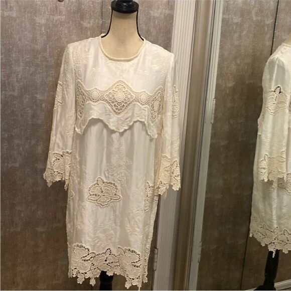 Just Cavalli Cream Lace Dress with Elegant Details, S -  threedaughtersproperties.com